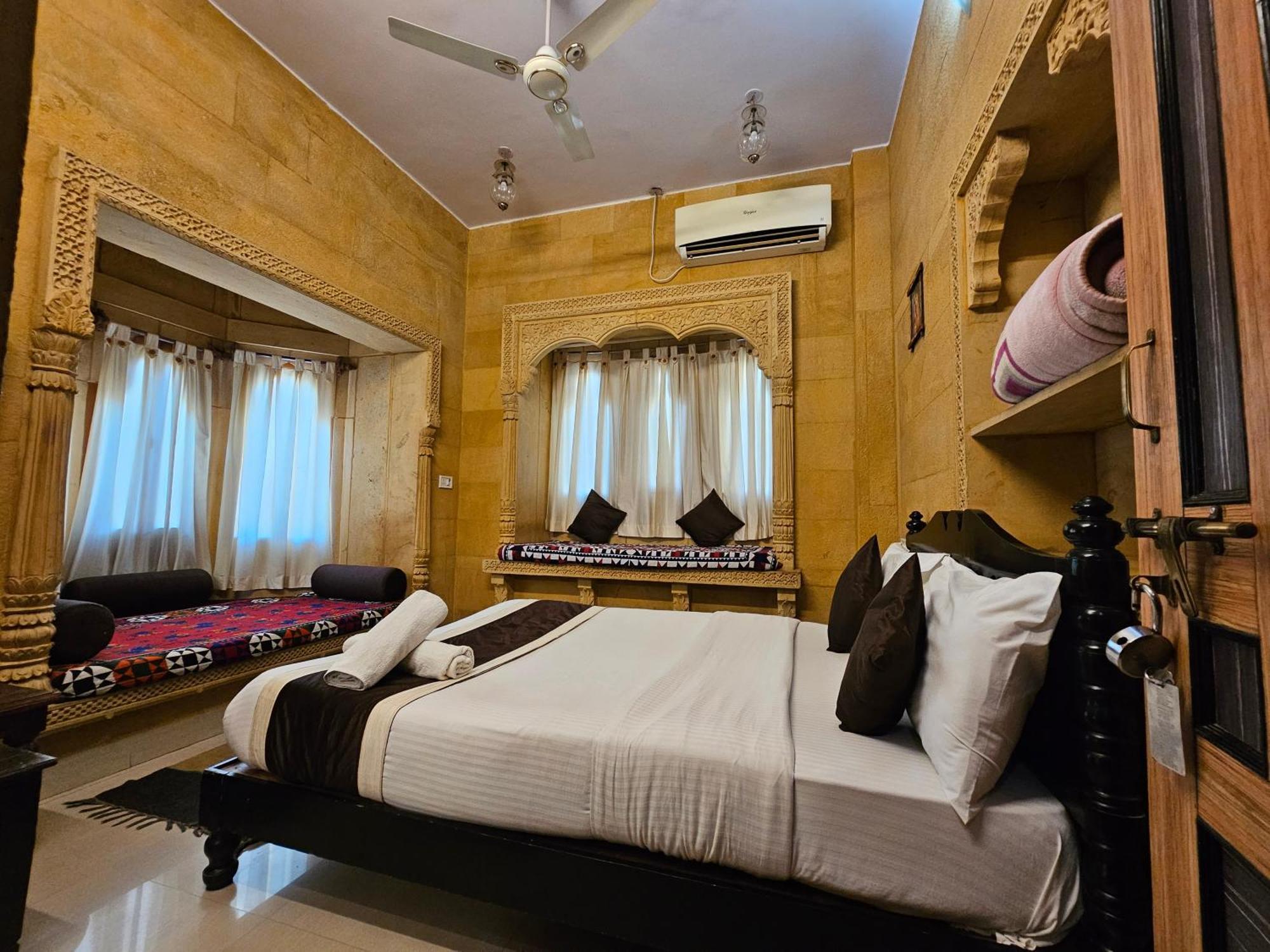 Hotel Royal Haveli Jaisalmer Esterno foto